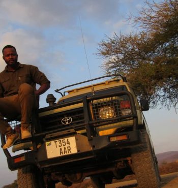 Chance venture Tours safari guide